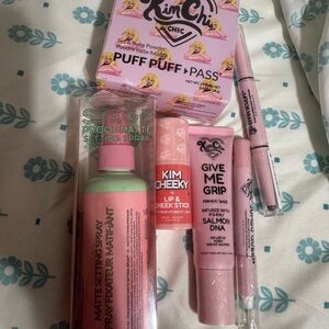 Kimchi Chic Beauty Makeup Set - Pink and Green